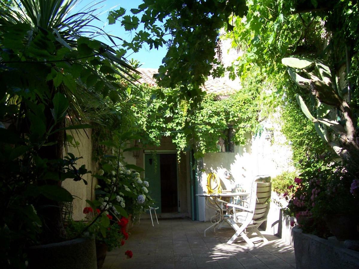 Palazzo Caracciolo Hotel Gerace Buitenkant foto